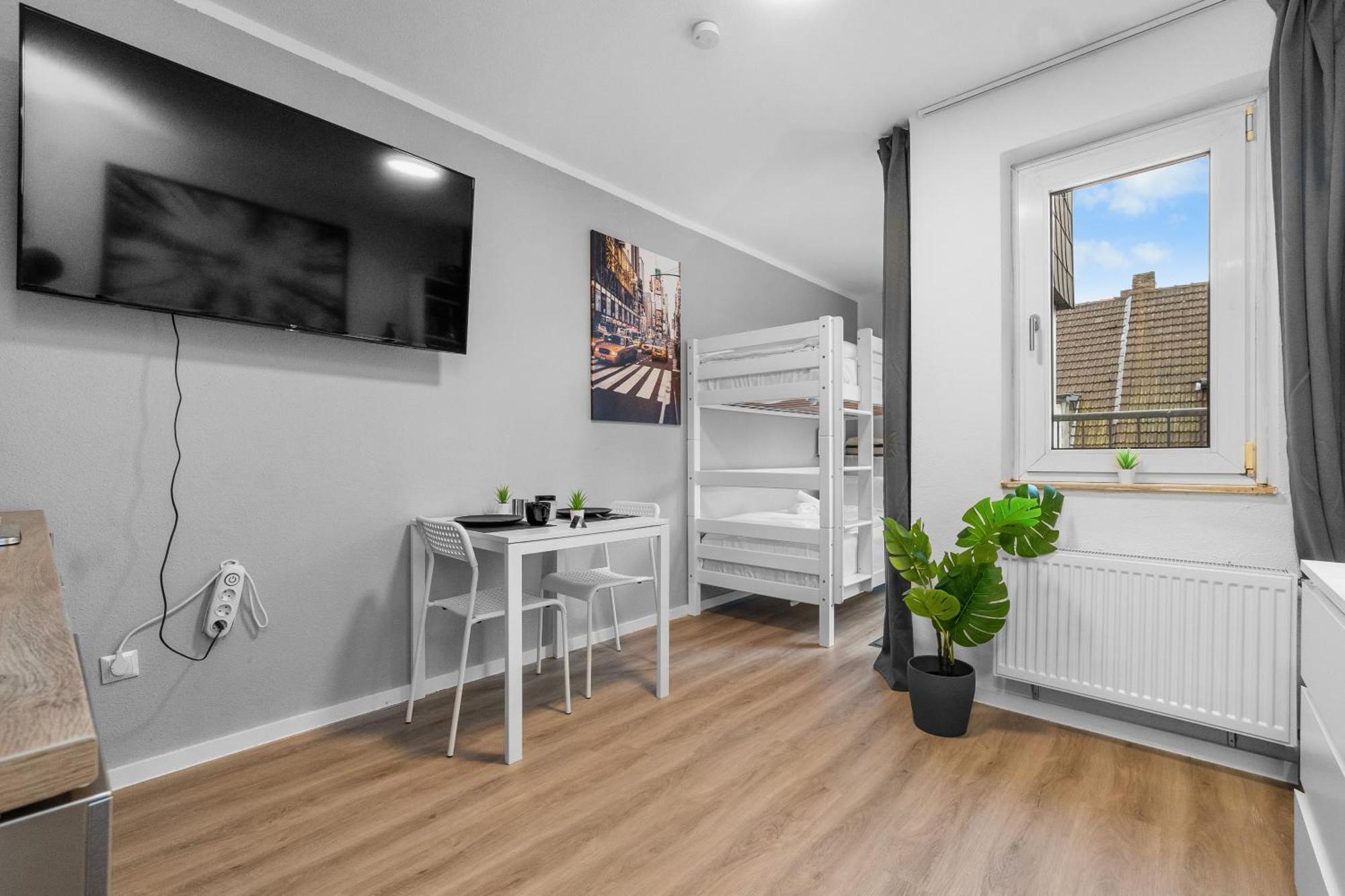 Messe, Monteure, Budget - Einfache Komfortable 2 Personen Wohnung Duisburg Buitenkant foto